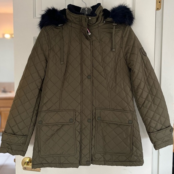 NWOT Tommy Hilfiger Water Resistant Faux Fur Trim Hood Puffer Coat M Green/Blue - Picture 2 of 15